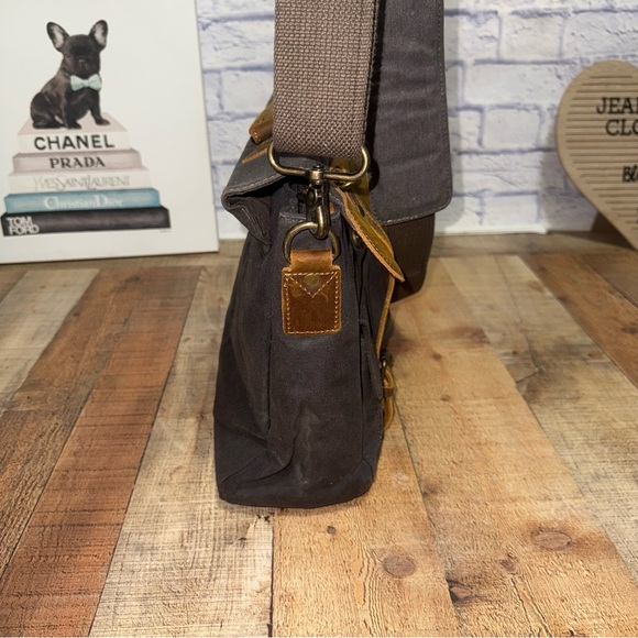 James Avery invitational retired rare hard to find messenger bag - Picture 9 of 16